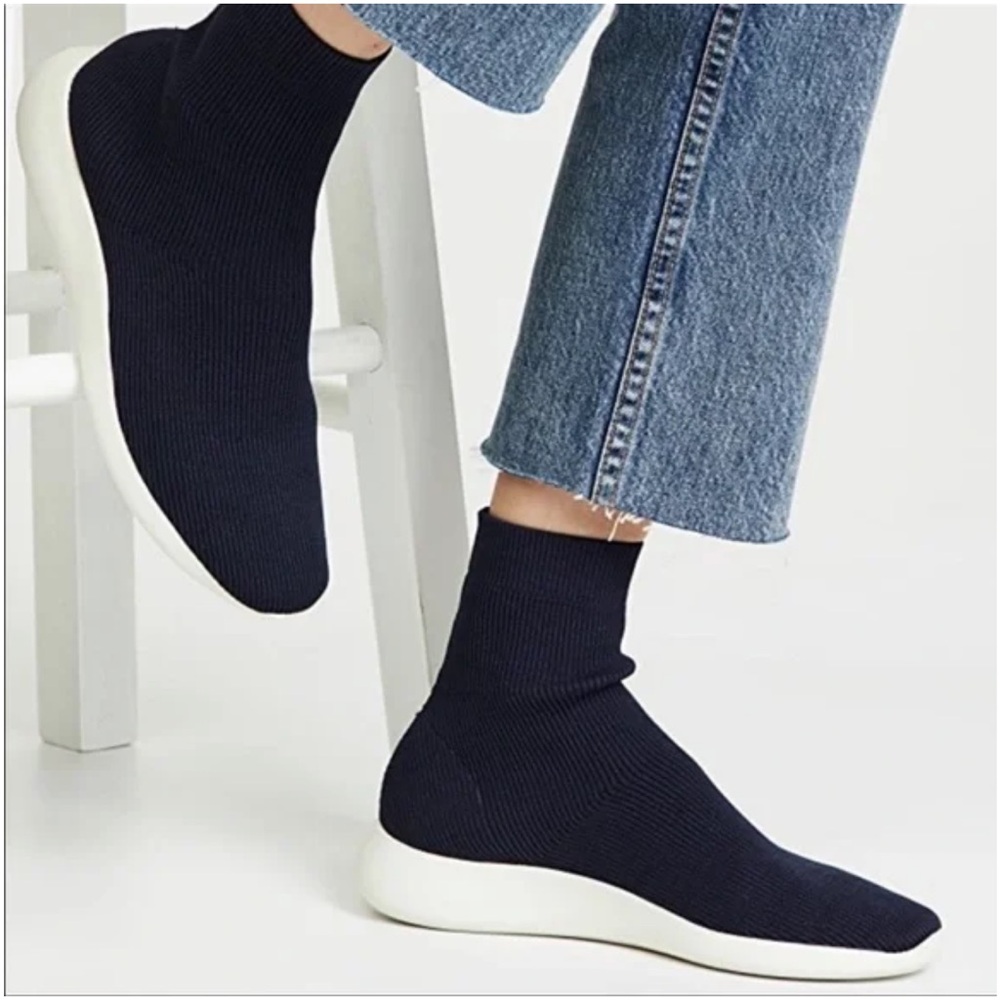 Vince Abbot Navy Blue Slip On Socks Sneakers Shoes Size 8